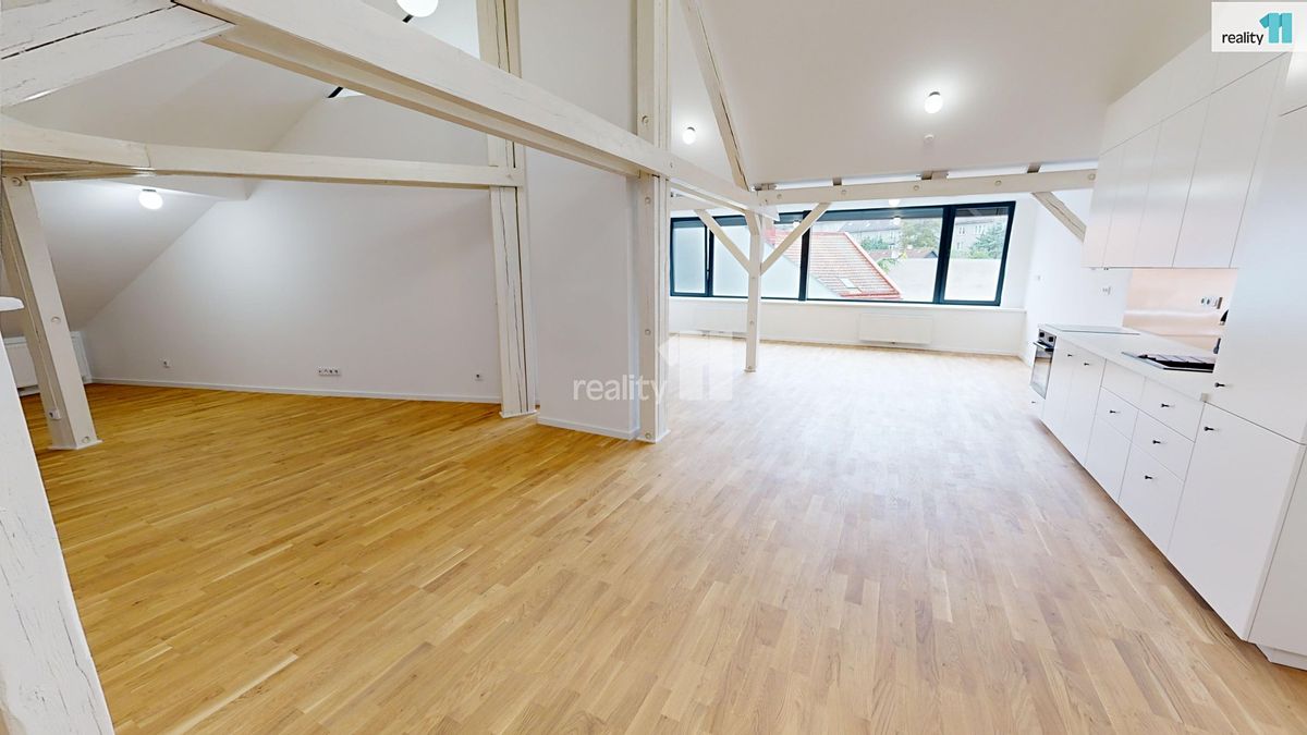 Pronájem komerční nemovitosti 151 m² – fotografie 2