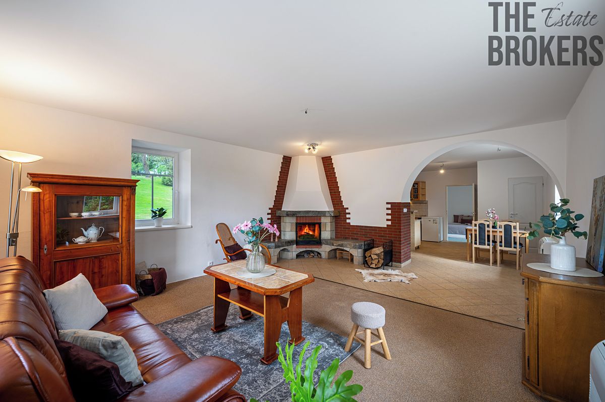 Prodej rodinného domu 79 m², pozemek 5747 m² – fotografie 3