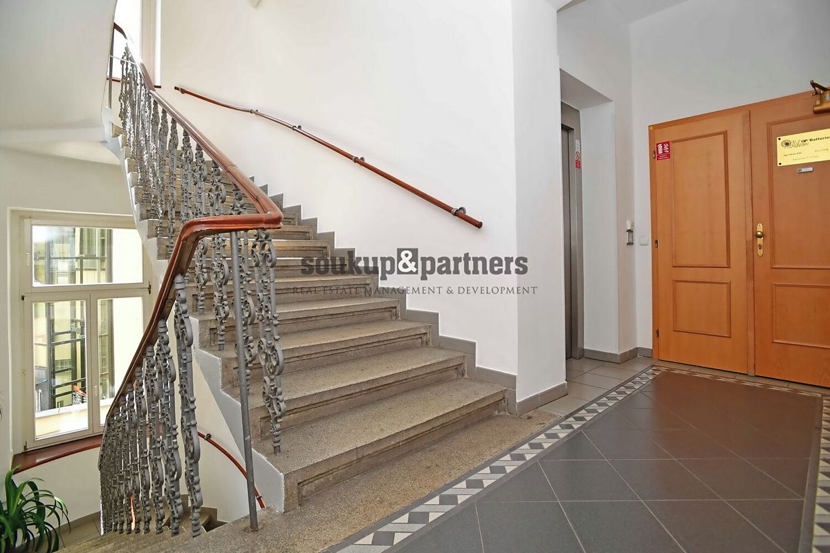 Pronájem kanceláře 26 m² – fotografie 4