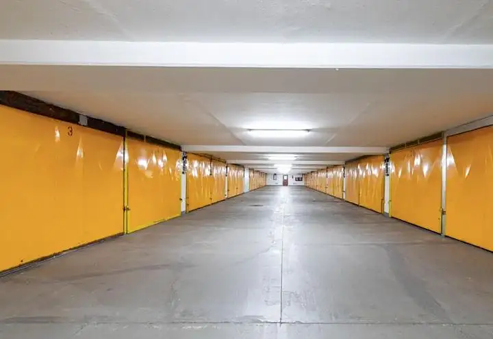 Prodej garáže 19 m², Praha – náhled fotky 2
