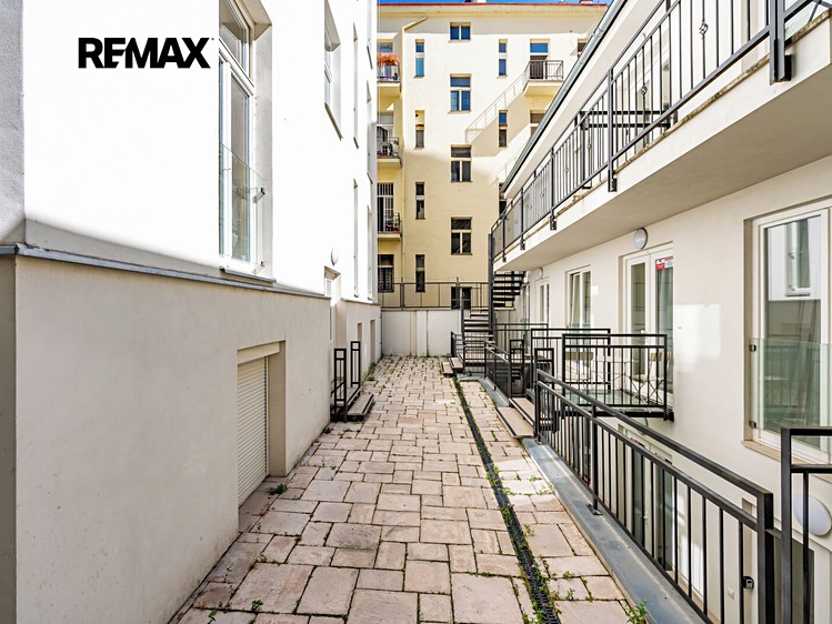 The 1+kk flat for sale, 22 m² (12 of 12)