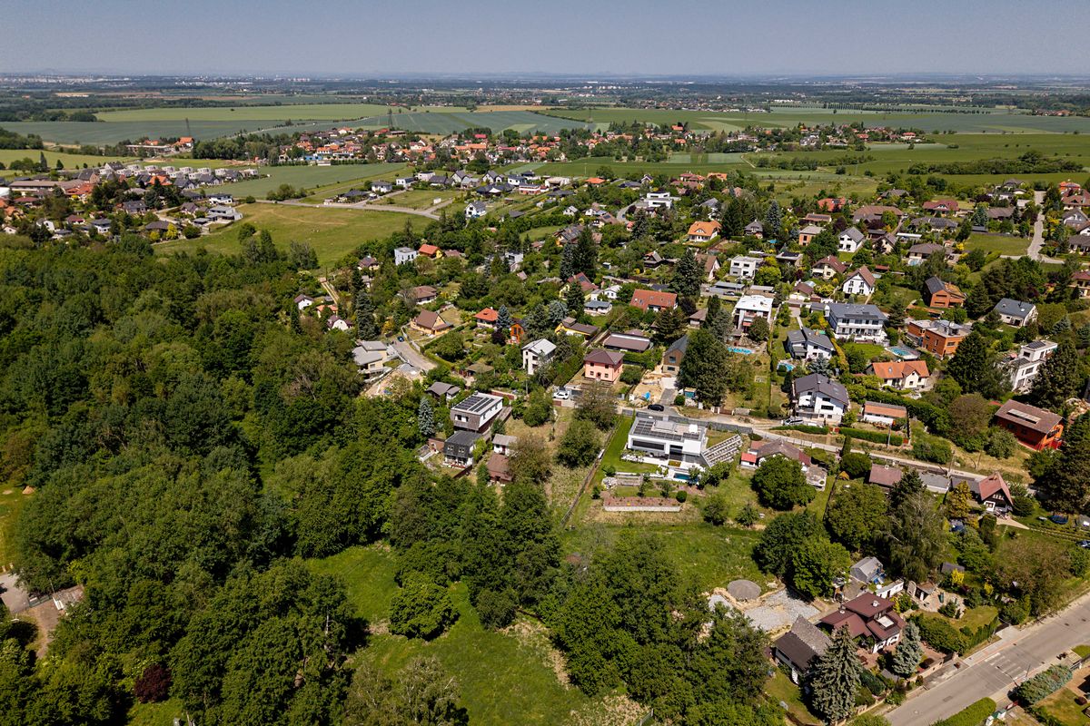 Prodej stavebního pozemku 1544 m², Říčany – fotka 1 z 3