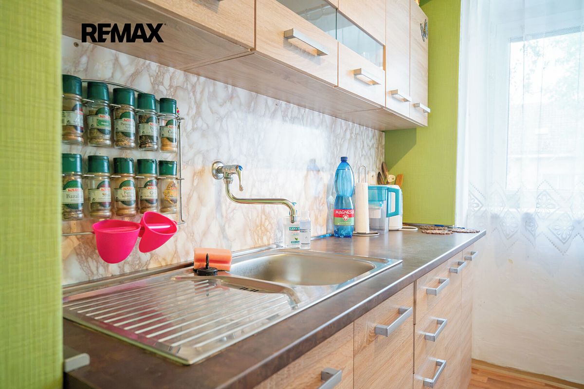 Prodej rodinného domu 120 m², pozemek 870 m² – fotografie 3
