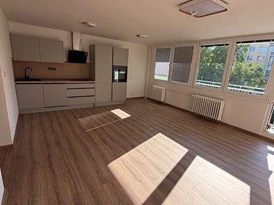 Pronájem bytu 3+kk 77 m²