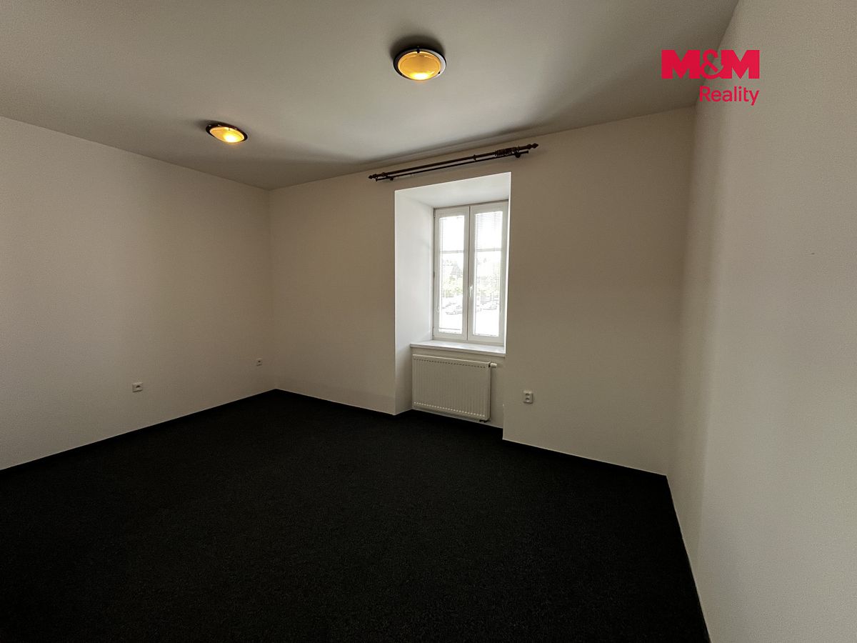 Pronájem bytu 1+kk 25 m² – fotografie 4
