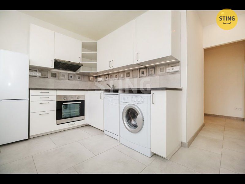 Pronájem bytu 2+1 57 m² – fotografie 3