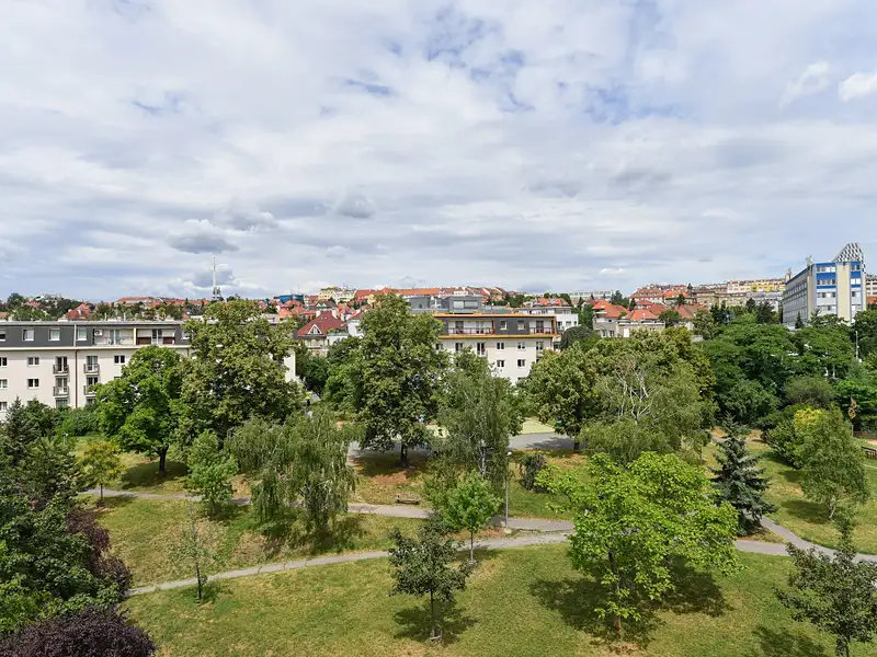 Prodej bytu 3+1 82 m², Praha – náhled fotky 2