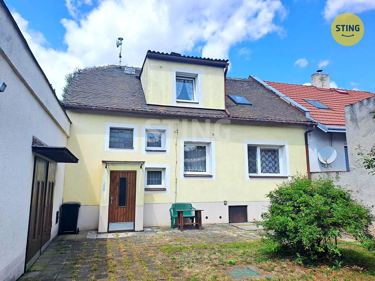 Prodej rodinného domu 190 m², pozemek 1492 m² – fotografie 4