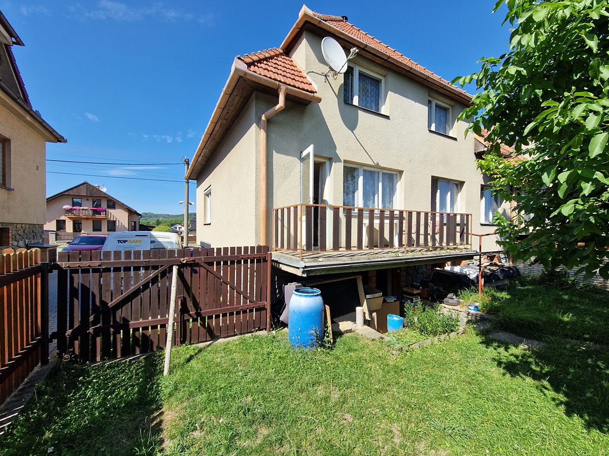 Prodej rodinného domu 340 m², pozemek 732 m² – fotografie 3