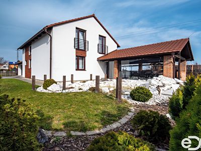 Prodej rodinného domu 155 m², pozemek 737 m²