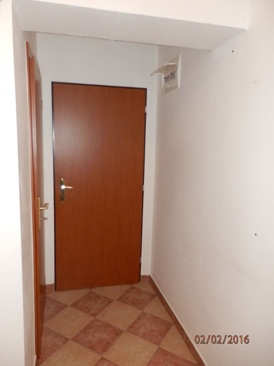 Pronájem bytu 1+kk 40 m² – fotografie 2