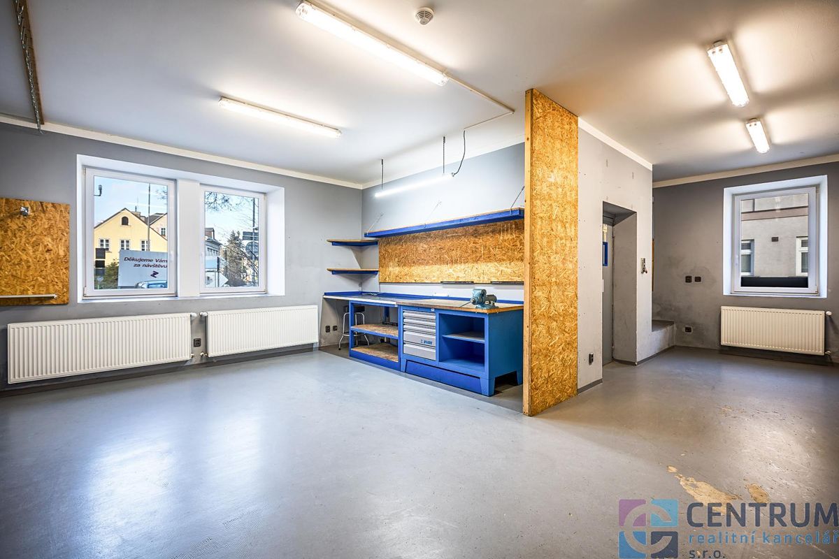 Prodej obchodního prostoru 146 m² – fotografie 2