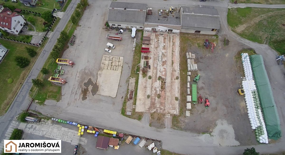 Pronájem komerčního pozemku 8350 m² – fotografie 4