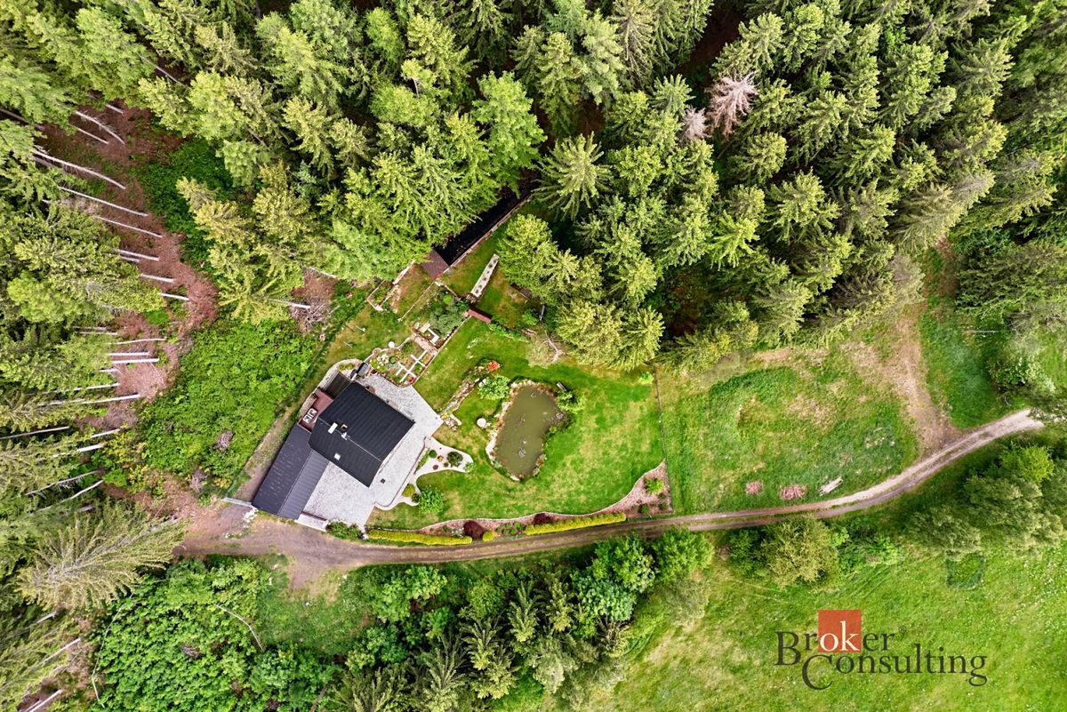 Prodej rodinného domu 231 m², pozemek 2229 m² – fotografie 5