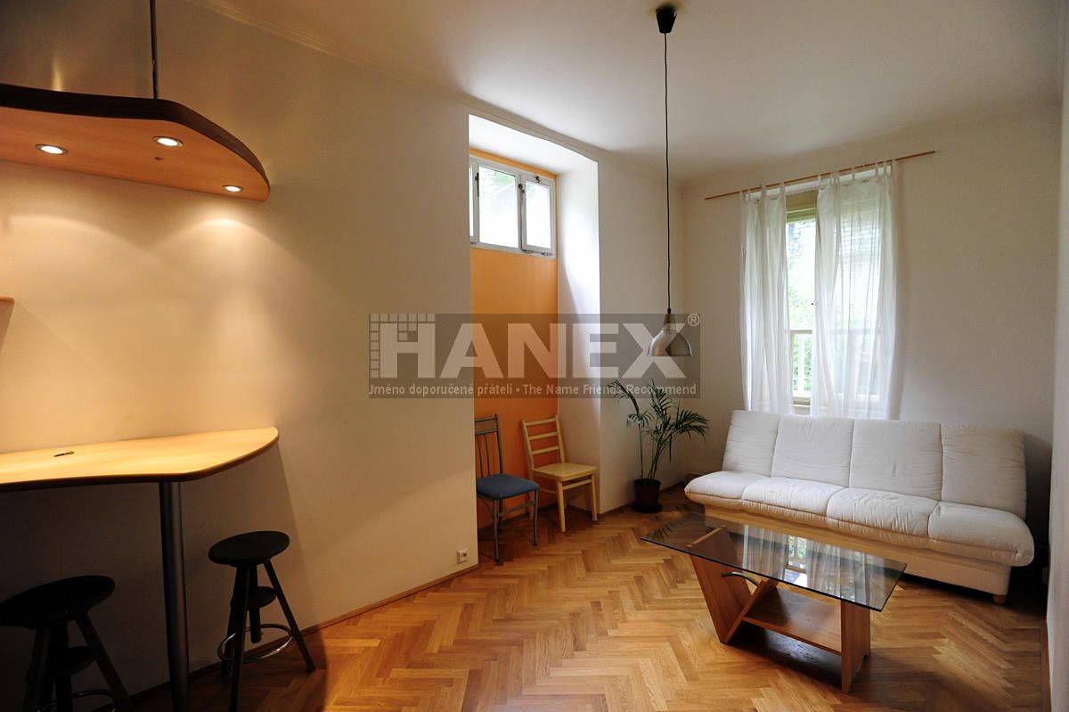 Pronájem bytu 3+kk 85 m²