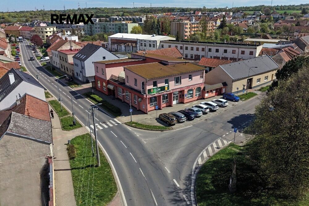 Prodej vícegeneračního domu 700 m², pozemek 790 m² – fotografie 4