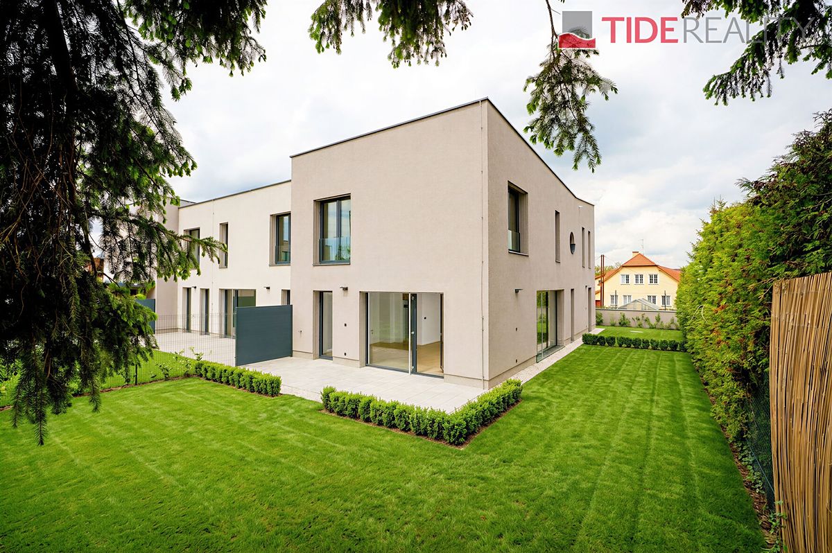 Prodej rodinného domu 170 m², pozemek 332 m² – fotografie 2