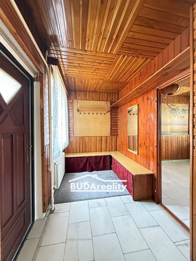 Prodej rodinného domu 266 m², pozemek 952 m² – fotografie 5