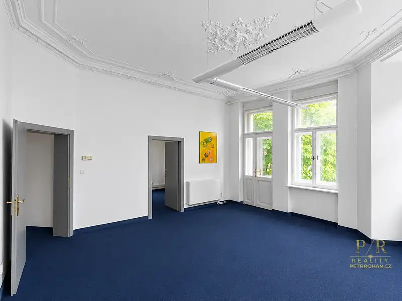 Pronájem kanceláře 15 m², Karlovy Vary – náhled fotky 2