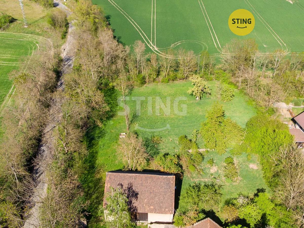 Prodej stavebního pozemku 2480 m²