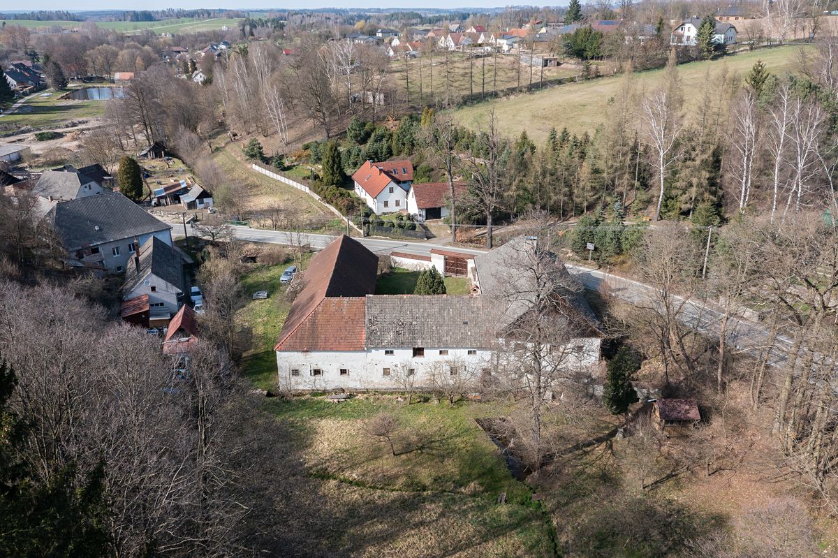 Prodej rodinného domu 150 m², pozemek 23756 m² – fotografie 3