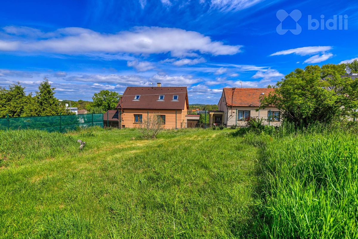 Prodej stavebního pozemku 295 m² – fotografie 2