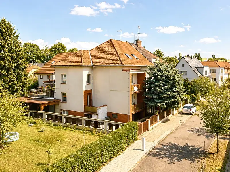 Prodej rodinného domu 246 m², pozemek 375 m², Poděbrady – náhled fotky 2