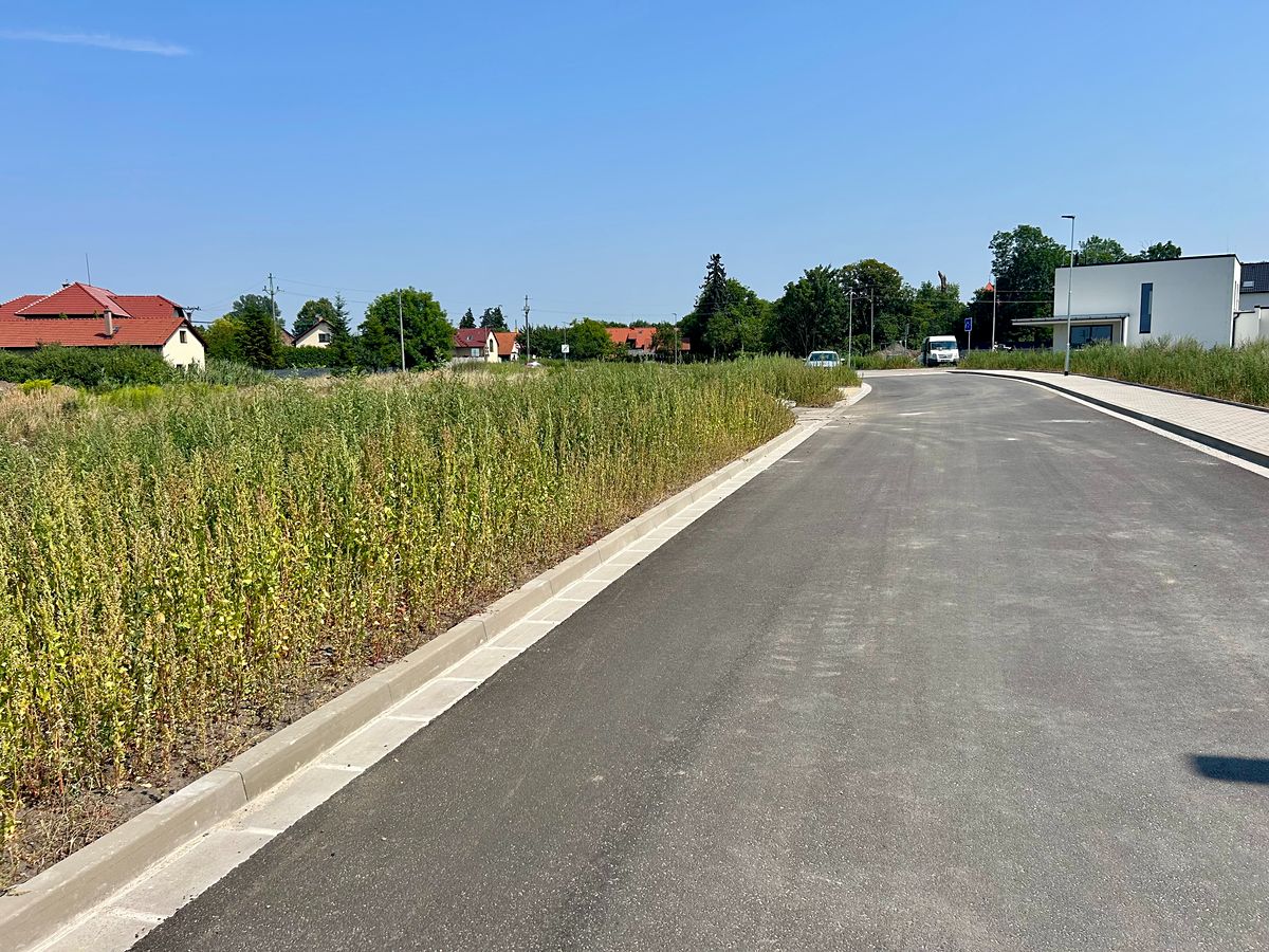 Prodej stavebního pozemku 1000 m²