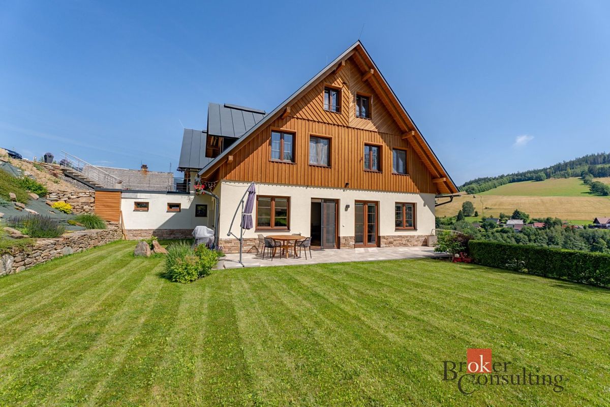 Prodej bytu atypický 377 m²