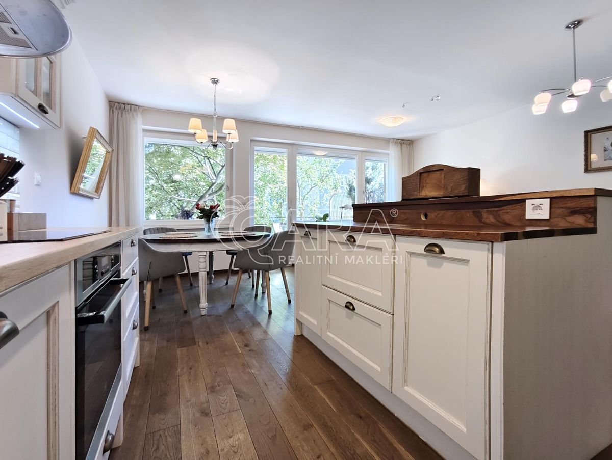Pronájem bytu 3+kk 81 m² – fotografie 4