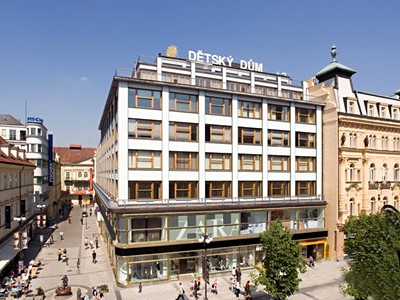 Pronájem kanceláře 596 m²