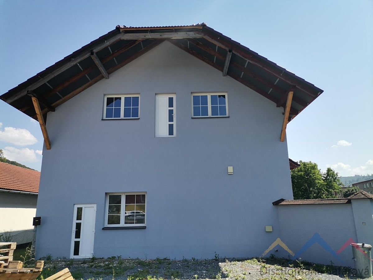 Pronájem komerční nemovitosti 137 m² – fotografie 3