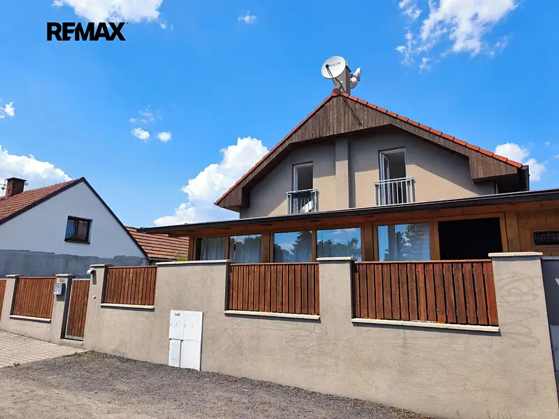 Prodej rodinného domu 129 m², pozemek 591 m², Kly – náhled fotky 2