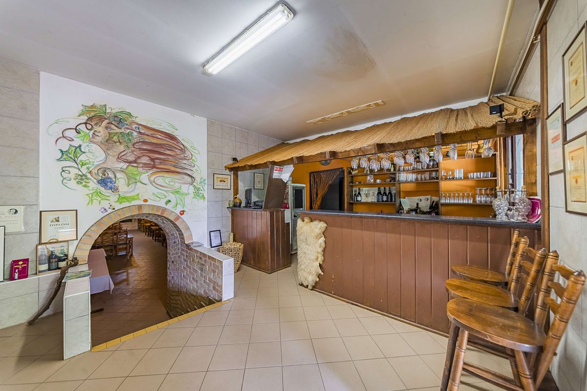 Prodej výrobní haly, prostoru 400 m² – fotografie 3