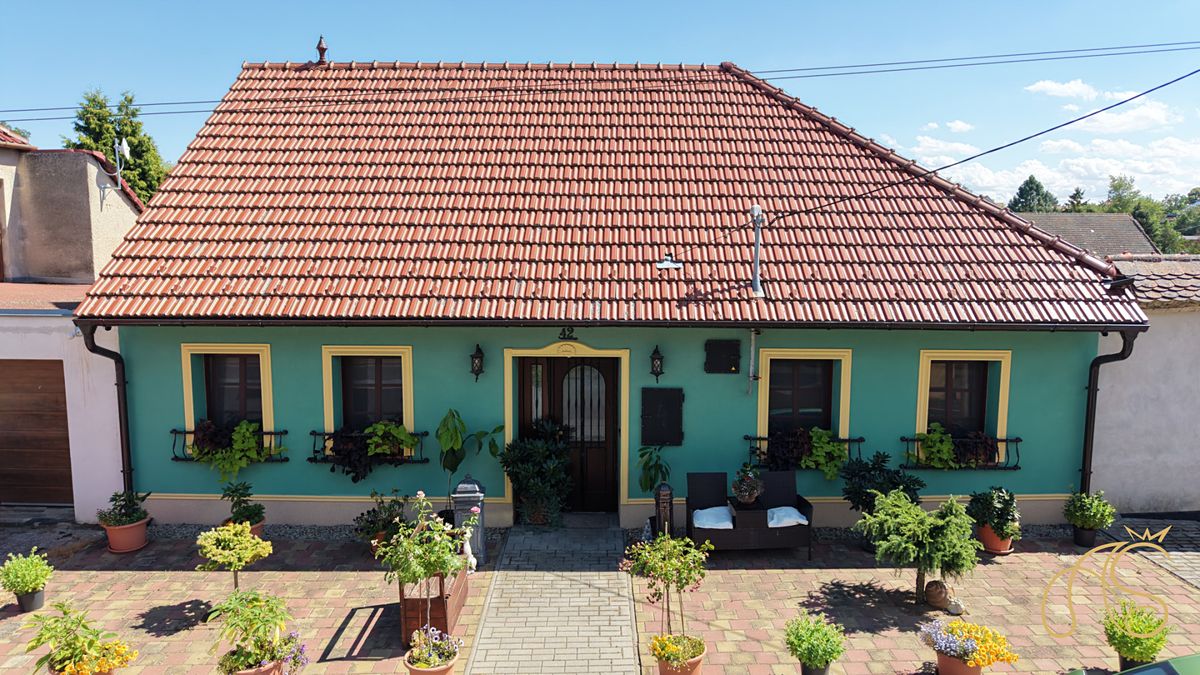Prodej rodinného domu 188 m², pozemek 803 m² – fotografie 4