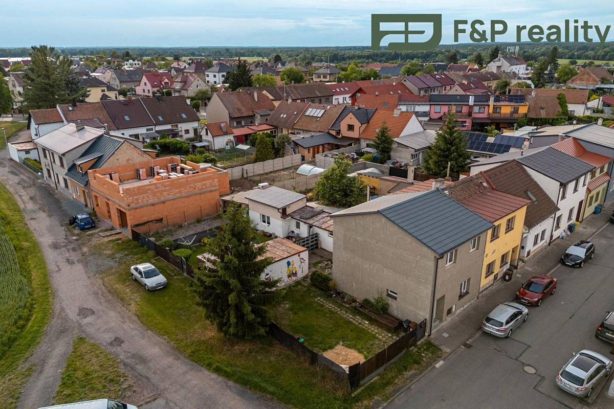 Prodej rodinného domu 180 m², pozemek 149 m² – fotografie 4