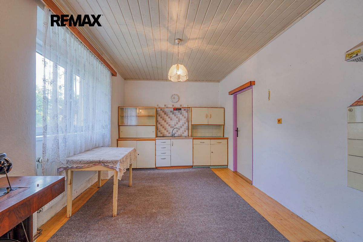 Prodej rodinného domu 131 m², pozemek 969 m² – fotografie 5