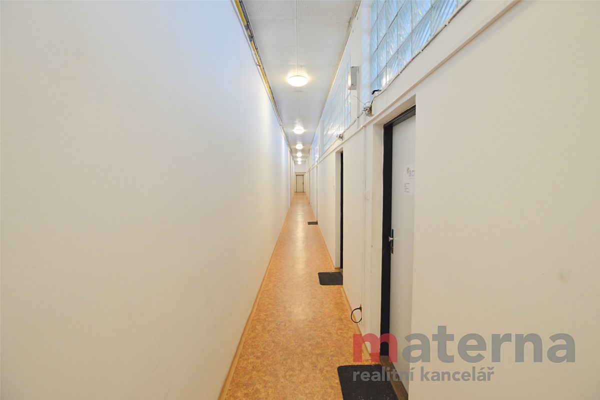 Pronájem kanceláře 18 m² – fotografie 5