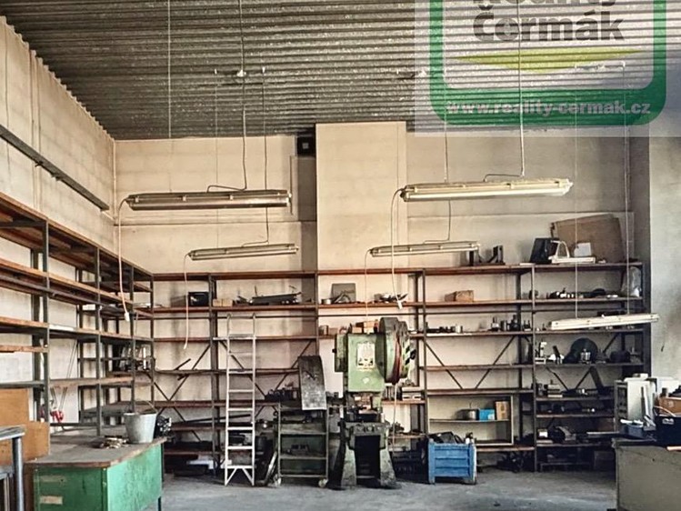 Pronájem komerčního prostoru, 350 m² (7 z 13)