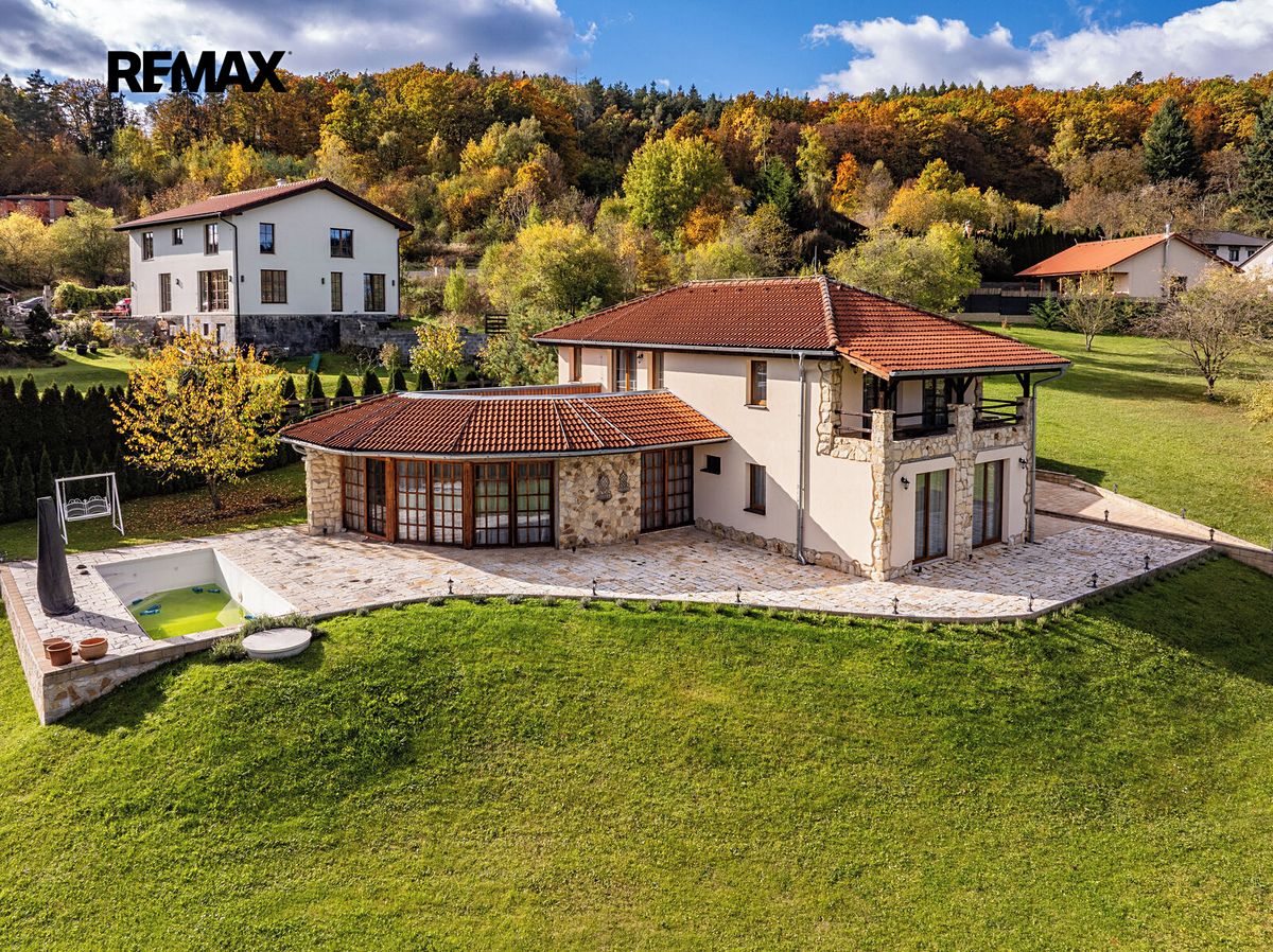 Prodej rodinného domu 170 m², pozemek 1873 m²
