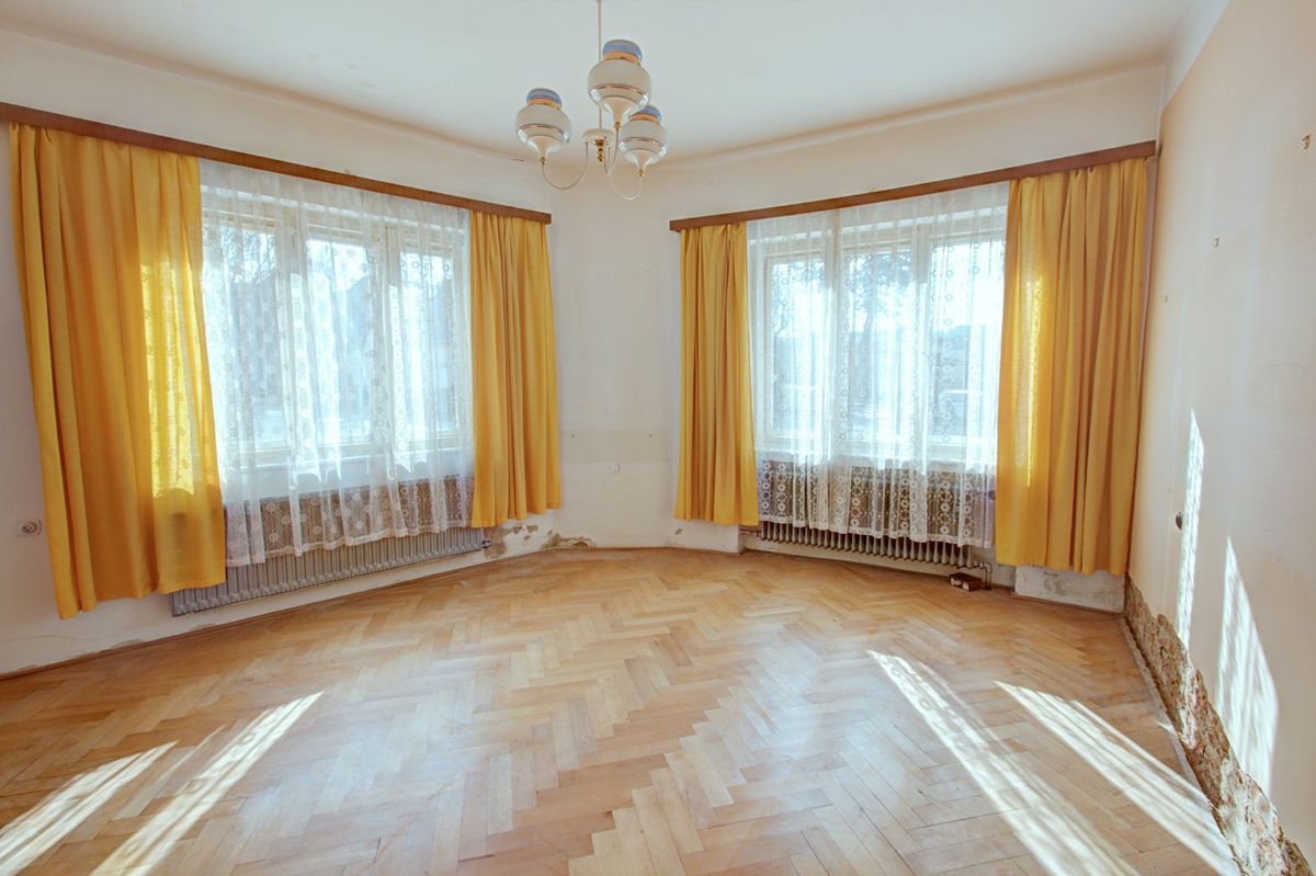 Prodej rodinného domu 204 m², pozemek 260 m² – fotografie 2
