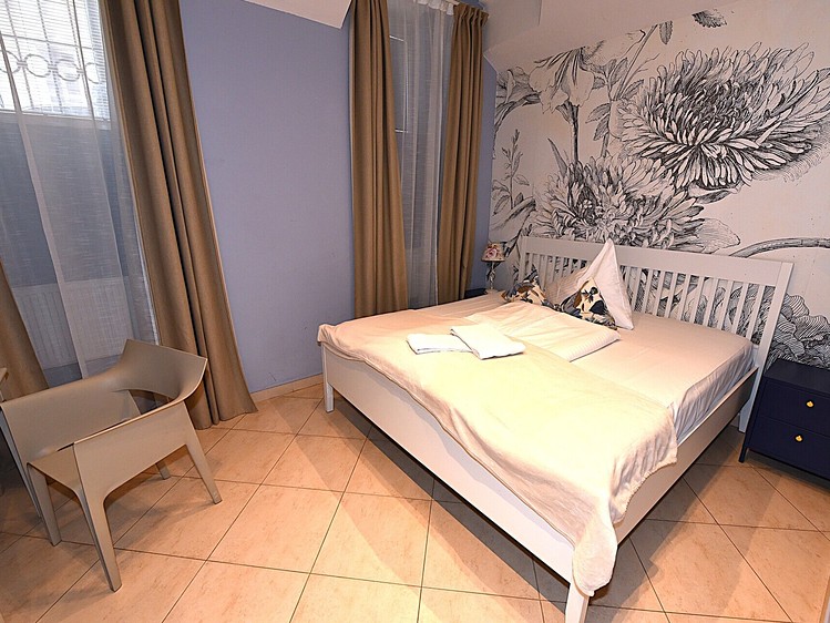 Prodej komerčního prostoru, 224 m² (9 z 27)