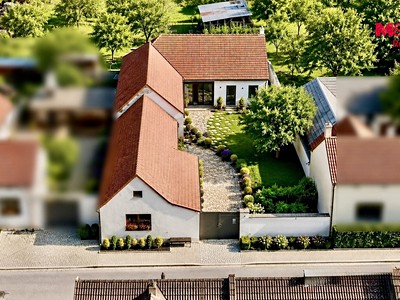 Haus zum Kauf, 144 m² (2 von 19)