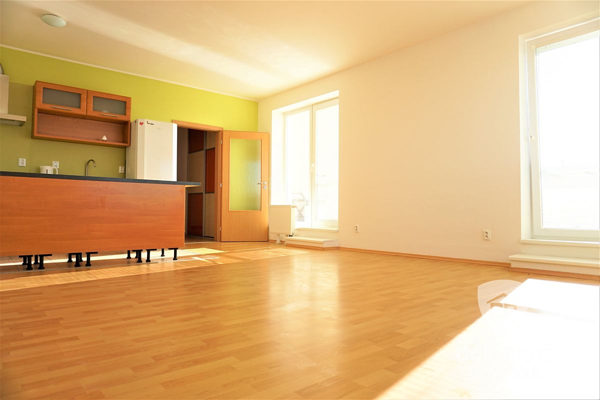 Pronájem bytu 2+kk 62 m²