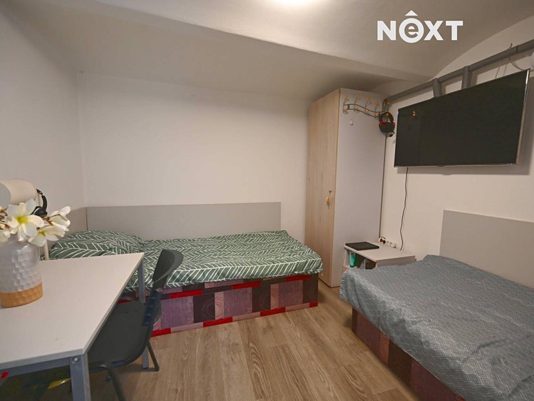 Prodej komerčního prostoru, 215 m² (16 z 22)