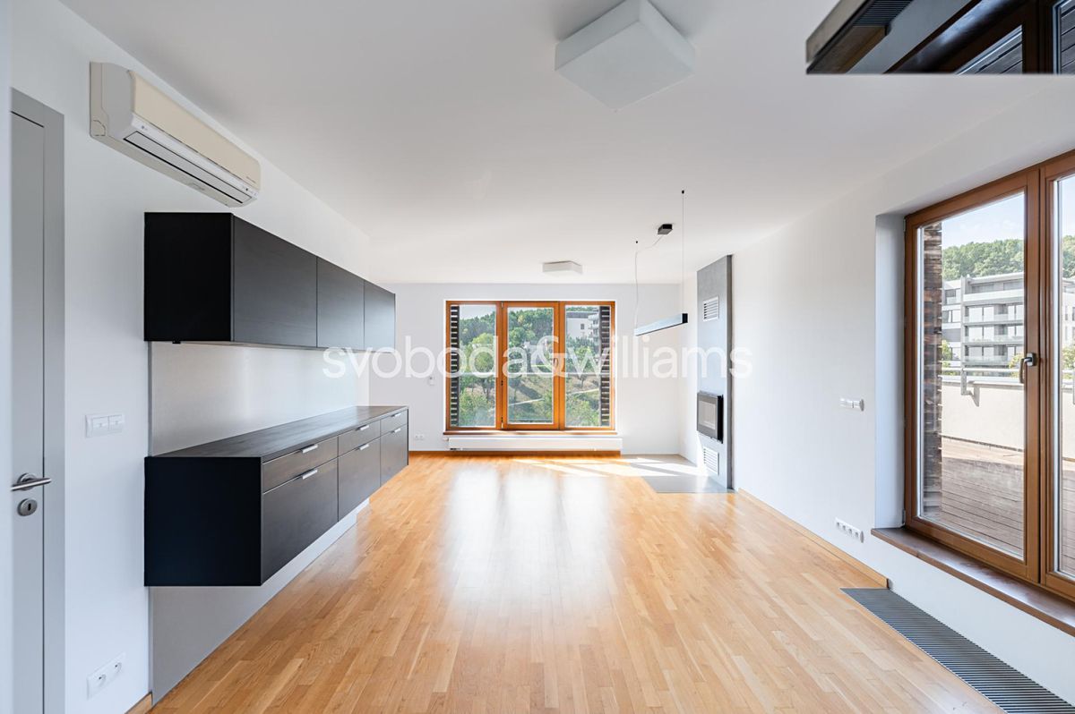 Pronájem bytu 4+kk 133 m²