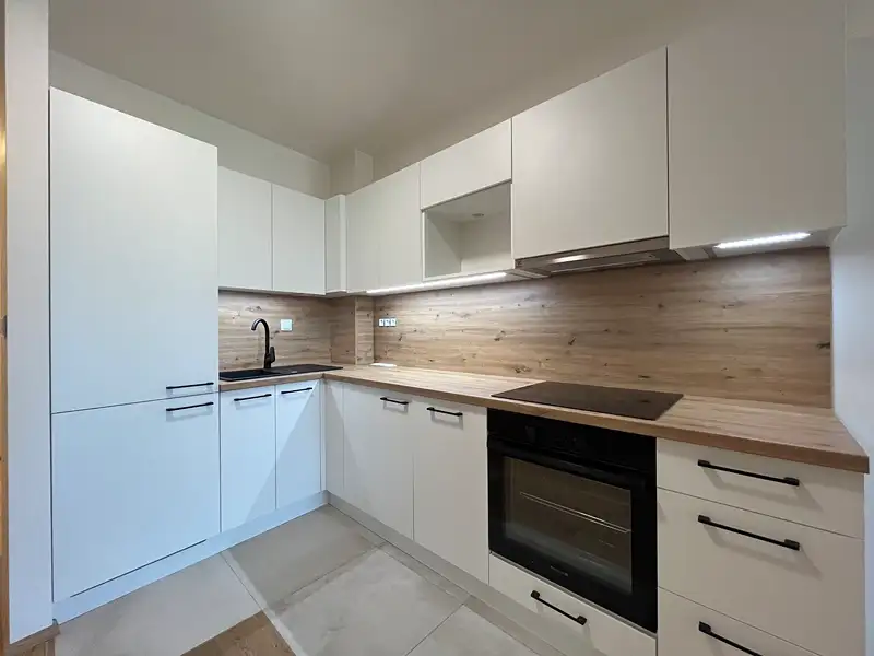Pronájem bytu 1+kk 41 m², Bystřice nad Pernštejnem – náhled fotky 2