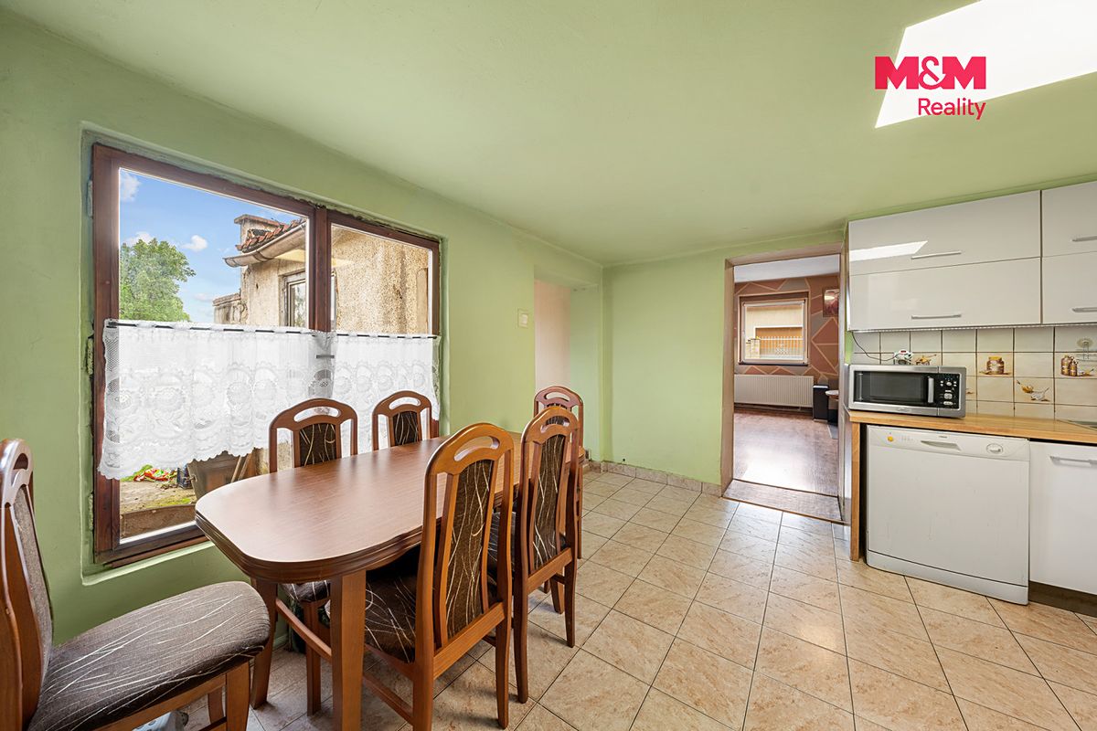 Prodej rodinného domu 80 m², pozemek 1205 m² – fotografie 2