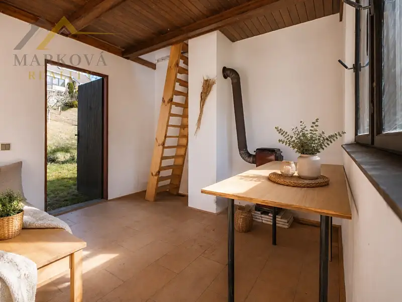 Prodej chaty 28 m², pozemek 515 m², Albrechtice nad Vltavou – náhled fotky 3