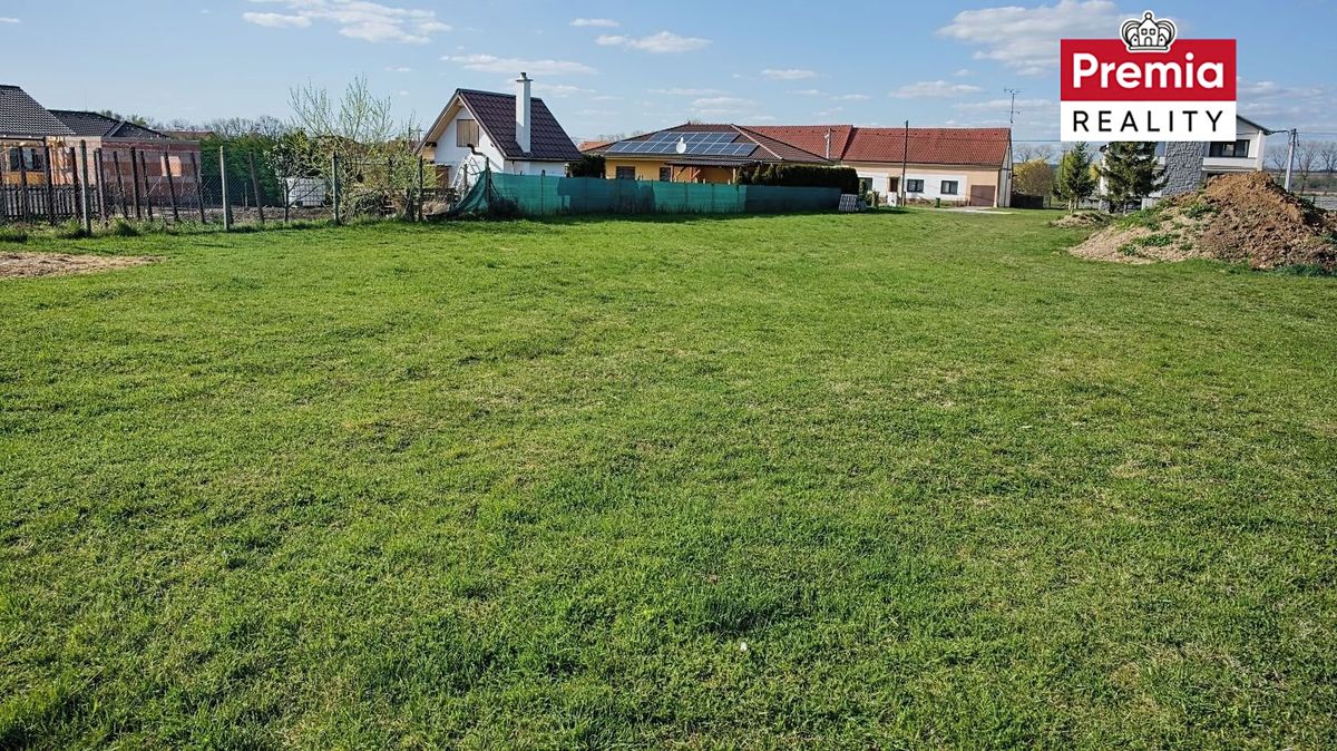 Prodej stavebního pozemku 1778 m² – fotografie 2